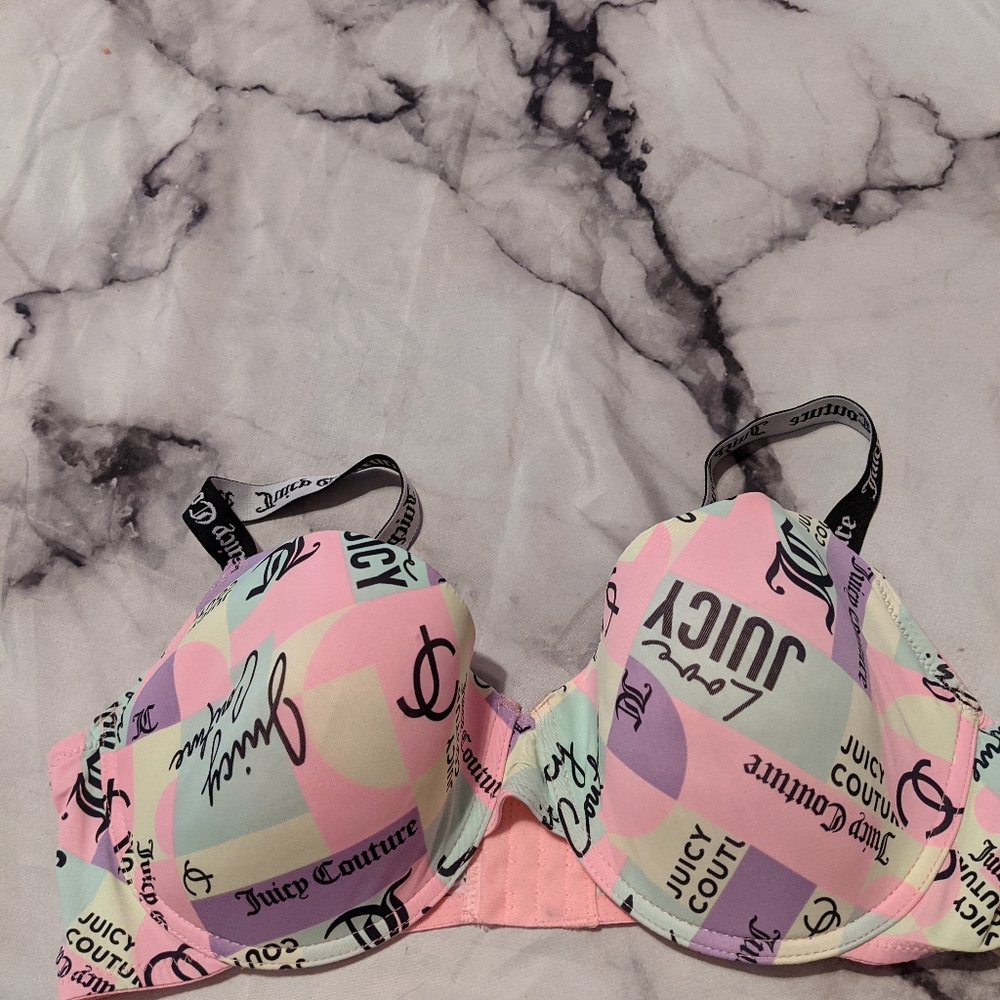 2 bras, juicy couture